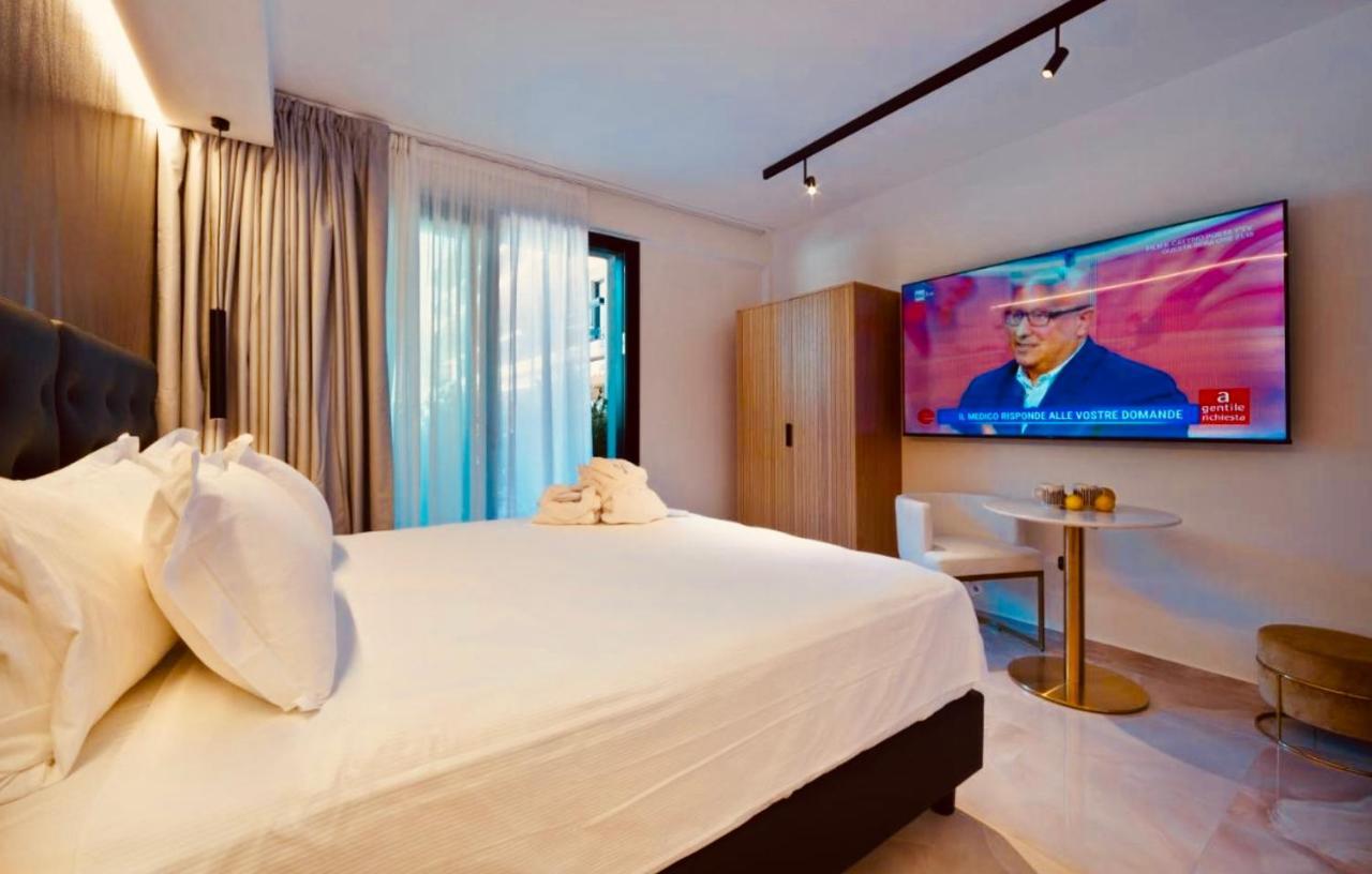 Boutique Hotel סירמיונה מראה חיצוני תמונה