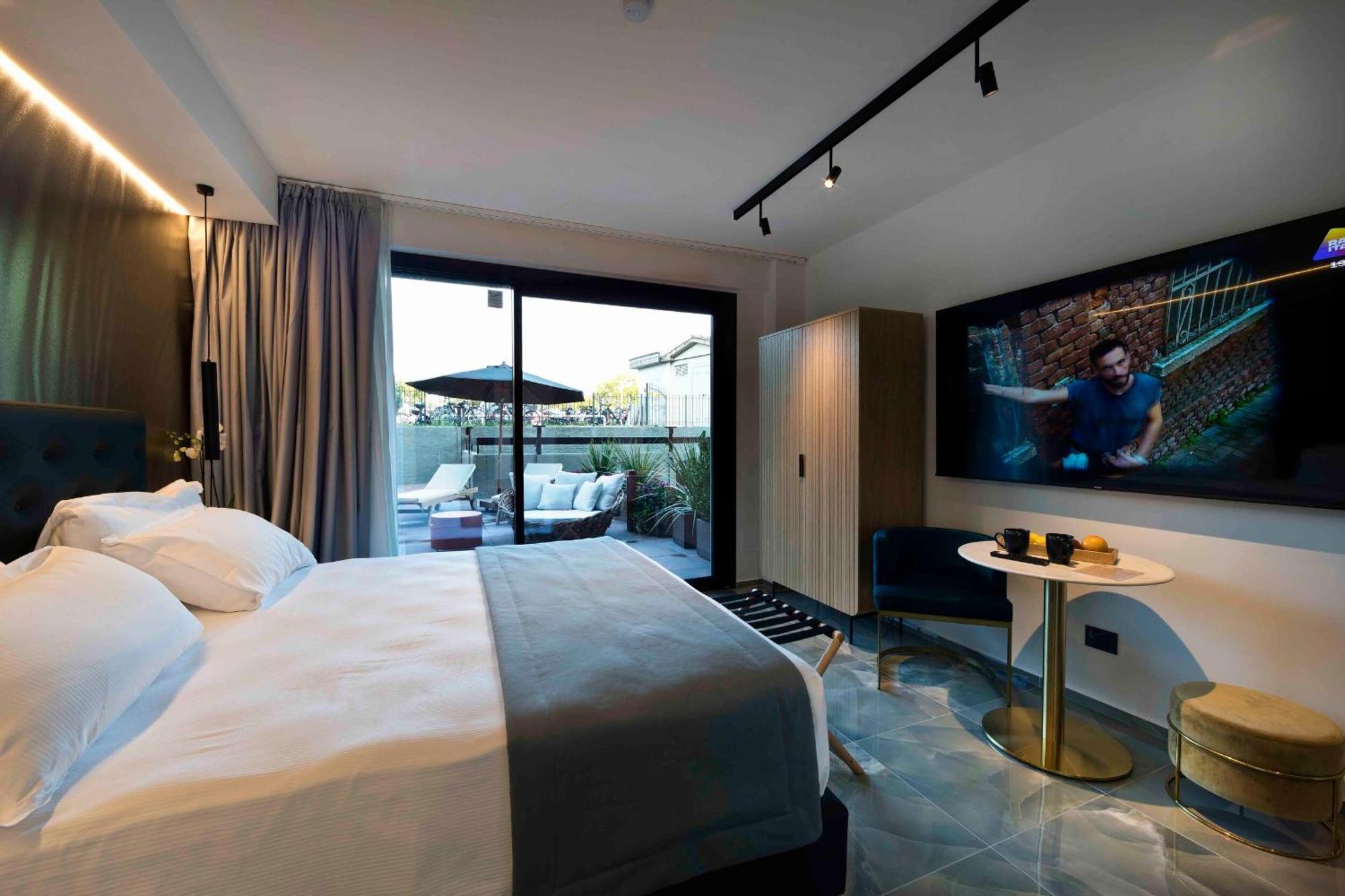 Boutique Hotel סירמיונה מראה חיצוני תמונה