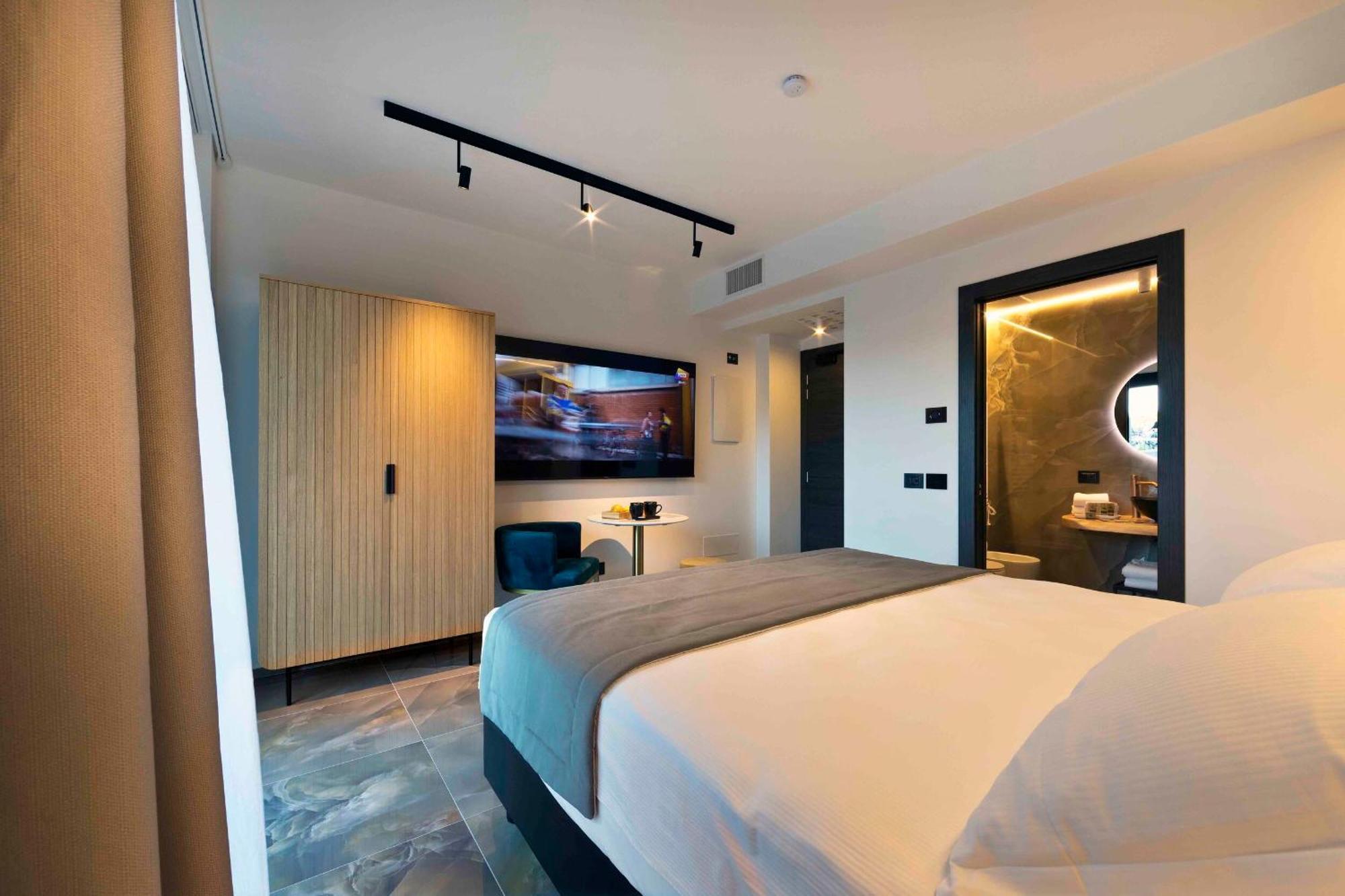 Boutique Hotel סירמיונה מראה חיצוני תמונה