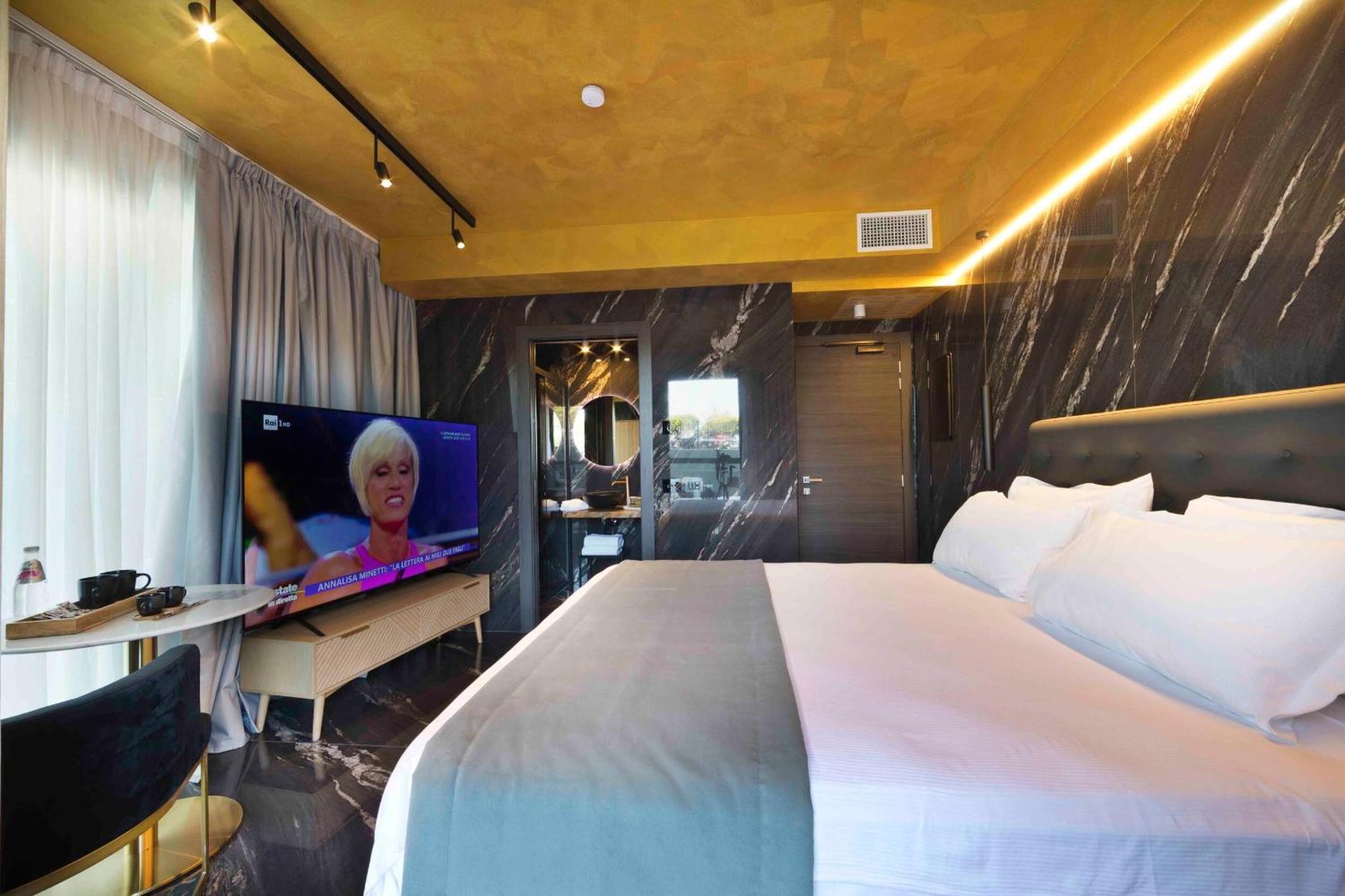 Boutique Hotel סירמיונה מראה חיצוני תמונה
