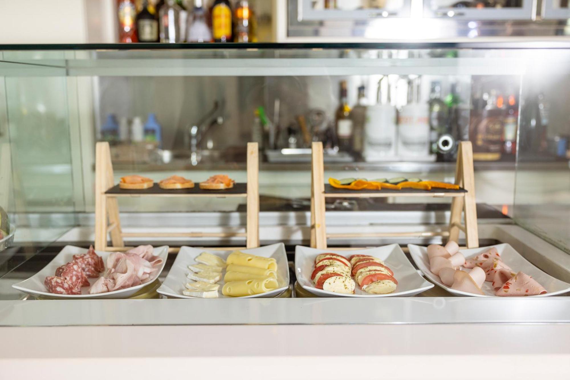 Boutique Hotel סירמיונה מראה חיצוני תמונה